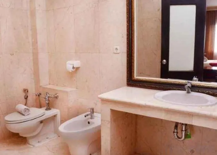 Quds Royal Hotel Surabaya